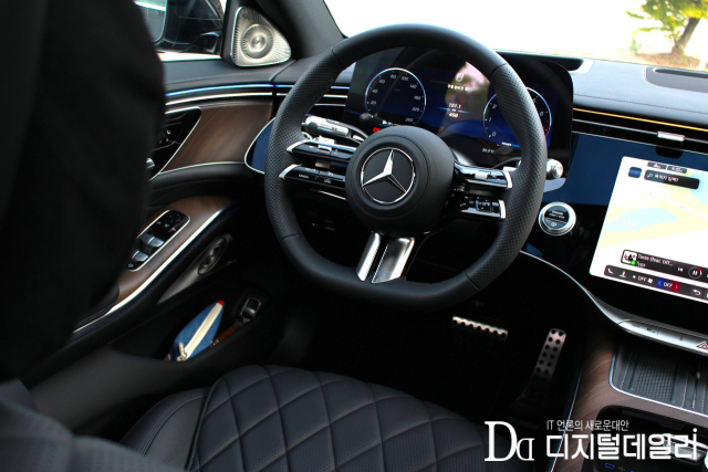 메르세데스 벤츠 S 450 4MATIC Long AMG Line 운전석.[사진=윤서연 기자]