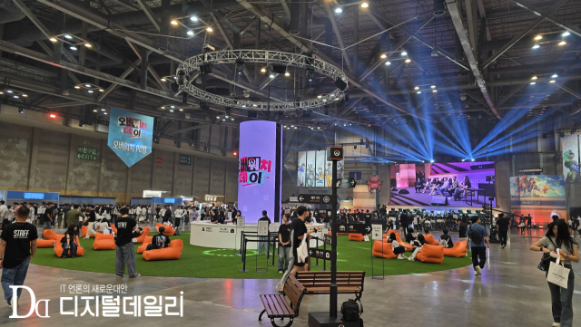 8월22일 넥슨 '오버워치 데이' 행사장 내부 전경. [사진=이학범기자]