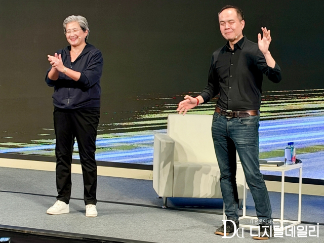 리사 수(Lisa Su) AMD 최고경영자(CEO) 겸 이사회 의장(좌)과 잭 후인(Jack Huynh) AMD 컴퓨팅 및 그래픽스 그룹 총괄 수석 부사장 [사진=김문기 기자]
