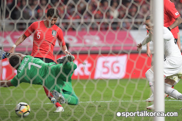 ​일본 언론, "활발히 뛴 한국인 J리거, 우루과이에 승리했다” | 인스티즈