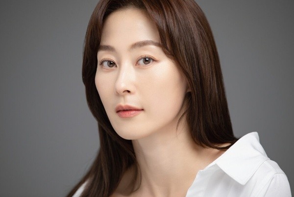 <b>두산</b>, 14일 NC전 '골때녀' <b>차서린</b> 승리기원 <b>시구</b> "마운드 서게 돼 영광"