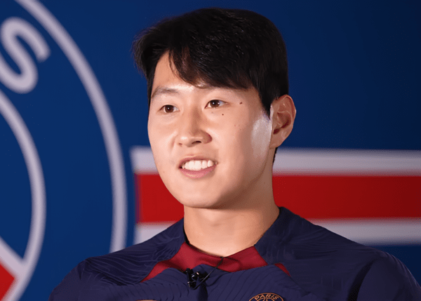 "중요 자원 인식" <b>PSG</b>, 1000억 마다하고 <b>이강인</b> 바짓가랑이 잡은 이유 있...