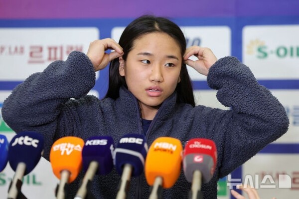 [오피셜] 안세영, 충격 발표, 왕즈이와 세계 랭킹 점수 차 '0'...2연속 우승에도 두 선수 랭킹 포인트 그대로 유지→'독특한 산정 방식 때문'