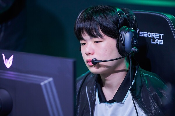 '더 이상의 <b>업셋</b>은 없다' <b>DK</b>, DNS 잠재우고 패자조 3R로…T1 상대로 '홍콩...