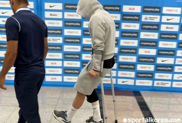 손흥민 고별전서 십자인대 파열→목발 짚고 OUT…쏘니 절친 "토트넘 강등돼도 남는다" 충격 선택 가능성 급부상→SON 이어 구단 영웅 될까