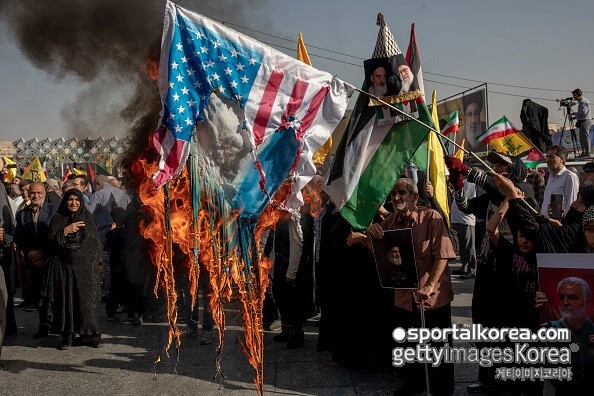 '폭탄선언!' 이란, '철천지원수' 미국 향해 칼 빼 들었다…연맹 회장, "월드컵 참가, 단 美 보이콧할 것"