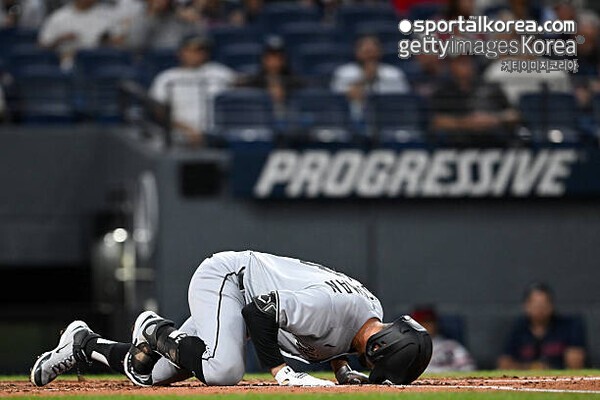 이럴 수가! 한화서 사랑받던 외인, 무릎 수술→6주 이탈 전망...경쟁자는 벌써부터 홈런 '쾅', 복귀해도 자리 없나?
