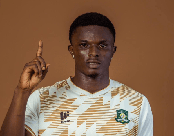 '충격 비보!' 꽃다운 20세 유망주, 무장 괴한 총격에 끝내 사망...강도단 검거 총력 선포한 현지 경찰 당국, "최단 시간 내 반드시 체포"