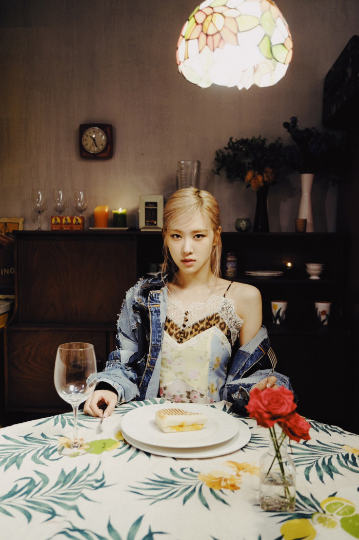 YG LIFE – BLACKPINK ROSÉ to Release MV for 'GONE'