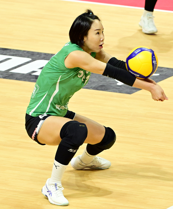 <b>후배</b> 괴롭힘 <b>페퍼</b> <b>오지영</b> ‘1년 자격 정지’ 중징계