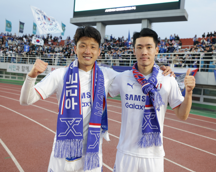 <b>수원</b> 서포터스 숫자가 <b>안산</b> 홈관중보다 많았다. <b>수원</b> 2승째