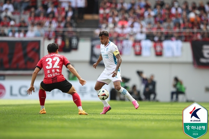 ‘완델손 2도움’ <b>포항</b>, FC서울과 ‘<b>김기동 더비</b>’에서 4-2 역전승