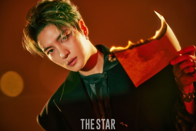 재중님의  불꽃같은 매거진 더스타 10월호 화보