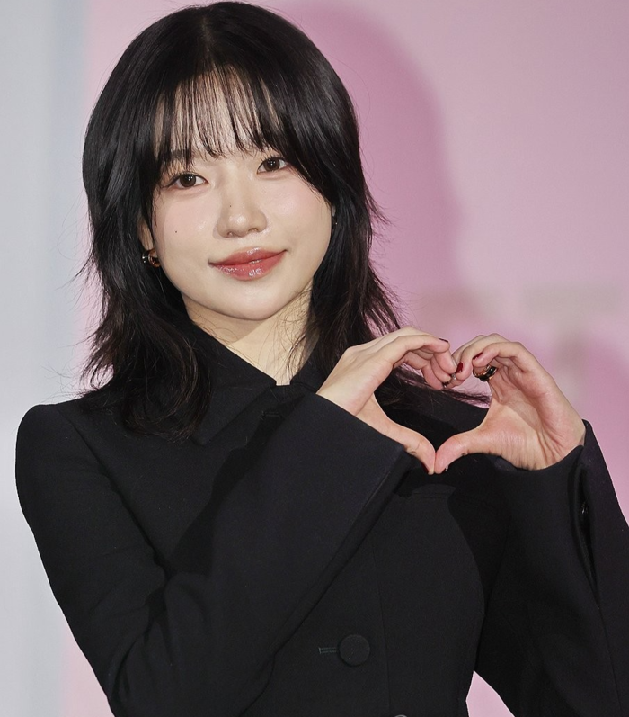 조유리 측 “‘오겜2’→‘<b>버라이어티</b>’ <b>출연</b>? 확정X <b>논의</b> 중”[공식]
