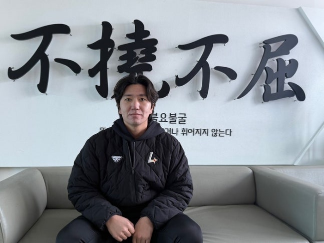 아직 꽃 피우지 못한 SSG ‘1차 지명’ 우완…“후회 남기지 싶지 않아요”