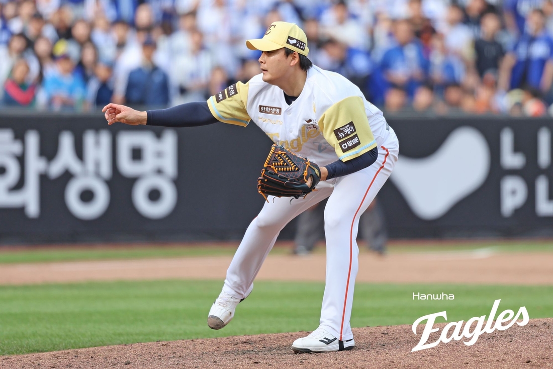 바닥 찍고 정상까지 오른 한화, 다시 8연승…<b>류현진</b> 5이닝 1실점+김서현...