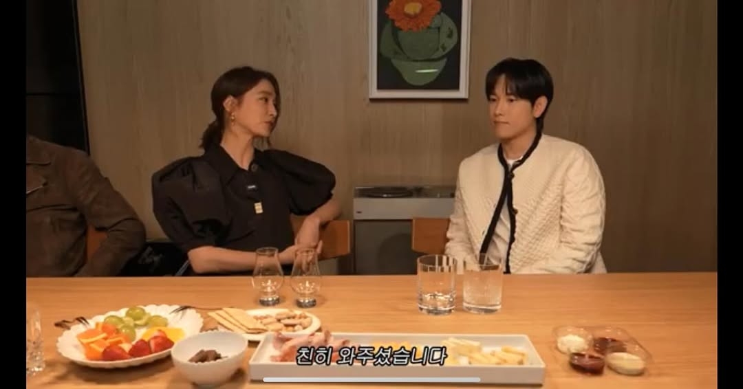 ‘<b>이병헌</b>’ <b>이민정</b> 옆 <b>임시완</b> 깜짝…“친히 와주셨습니다”[SNS는 지금...