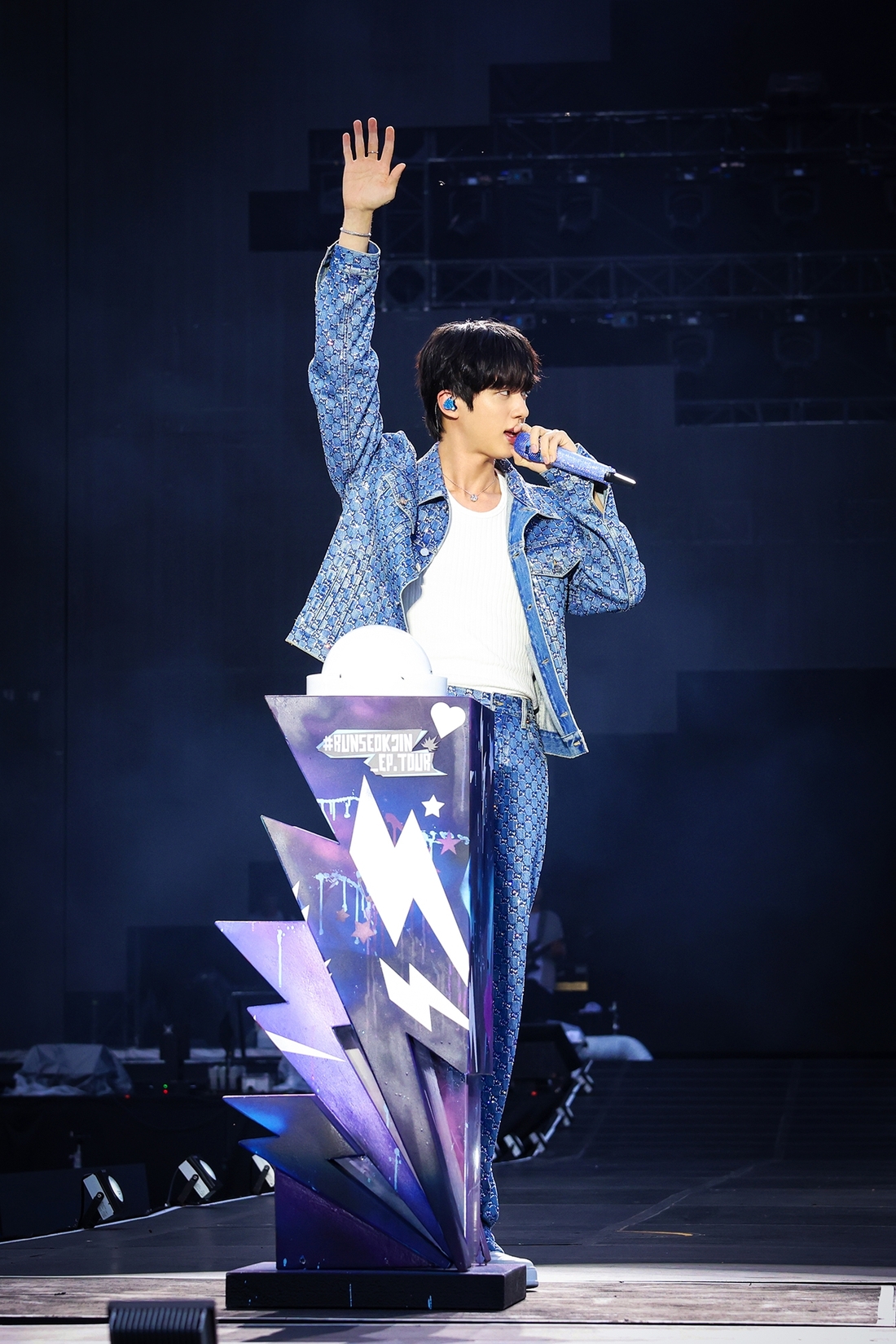 BTS RM·제이홉·뷔, <b>진 팬콘</b> 참석 “하루 빨리 함께 무대했으면”