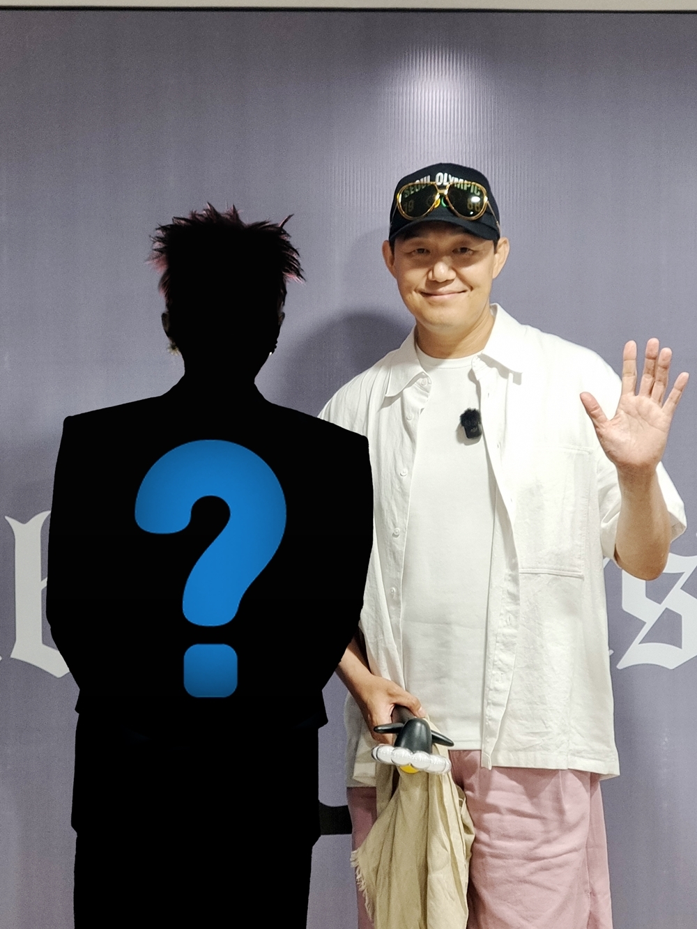 <b>박성웅</b>, <b>지드래곤</b> 만났다···투샷 실루엣 공개에 ‘누가 봐도 GD’