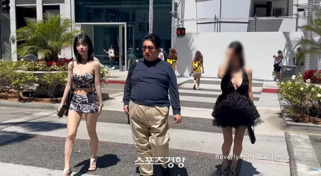 <b>방시혁</b><b>과즙세연</b>, 의정부고에 떴다