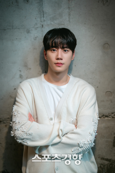 시상식 호명 해프닝 겪더니…<b>이준영</b>, 자카르타 <b>팬미팅</b>도 갑자기 취소