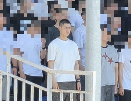입대한 아들보다 <b>차은우</b>가 먼저 “관람 대상 변경”