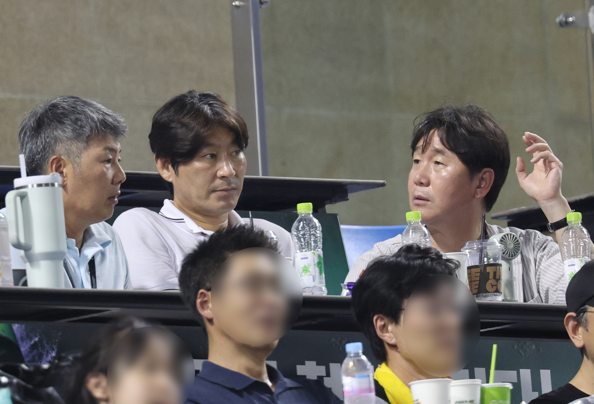 <b>WBC</b> 본격 준비 출발···<b>류지현</b> 국가대표 <b>감독</b>, 美 출국하는 이유는