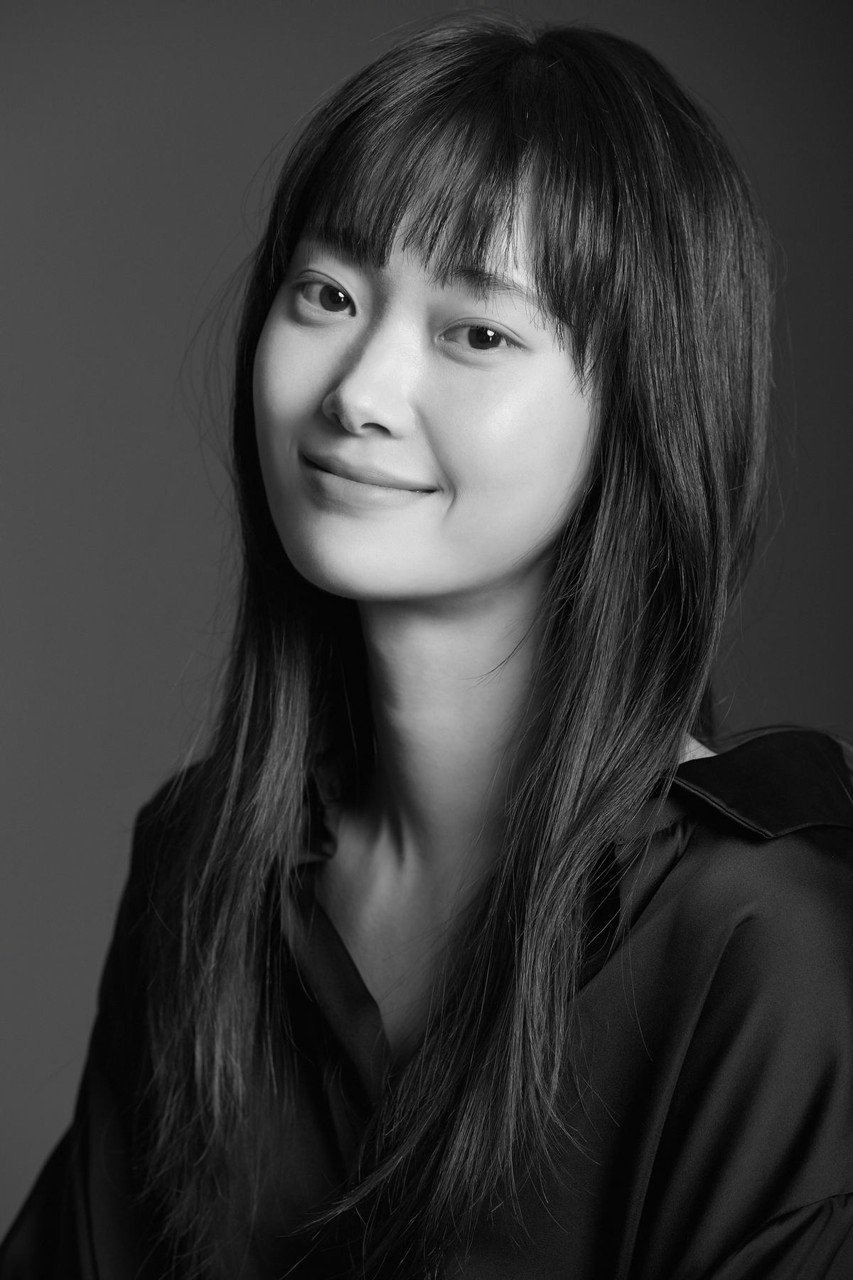 유유진, <b>넷플릭스</b> ‘<b>애마</b>’ 캐스팅···스크립터 변신