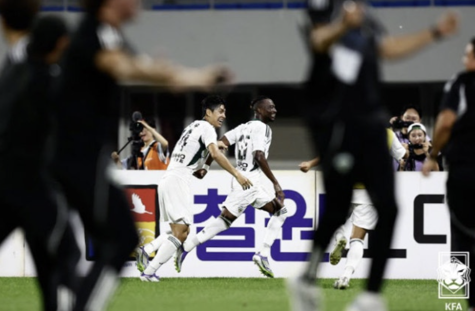 전북·<b>광주</b>, <b>코리아컵</b> 결승행…12월6일 상암서 우승 다퉈