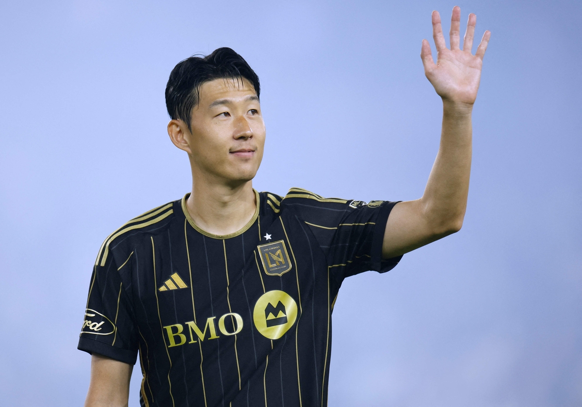 MLS 홈 <b>데뷔전</b> 골대 불운…<b>손흥민</b>, <b>LAFC</b> 첫 패배에도 뜨거운 환호 받았다