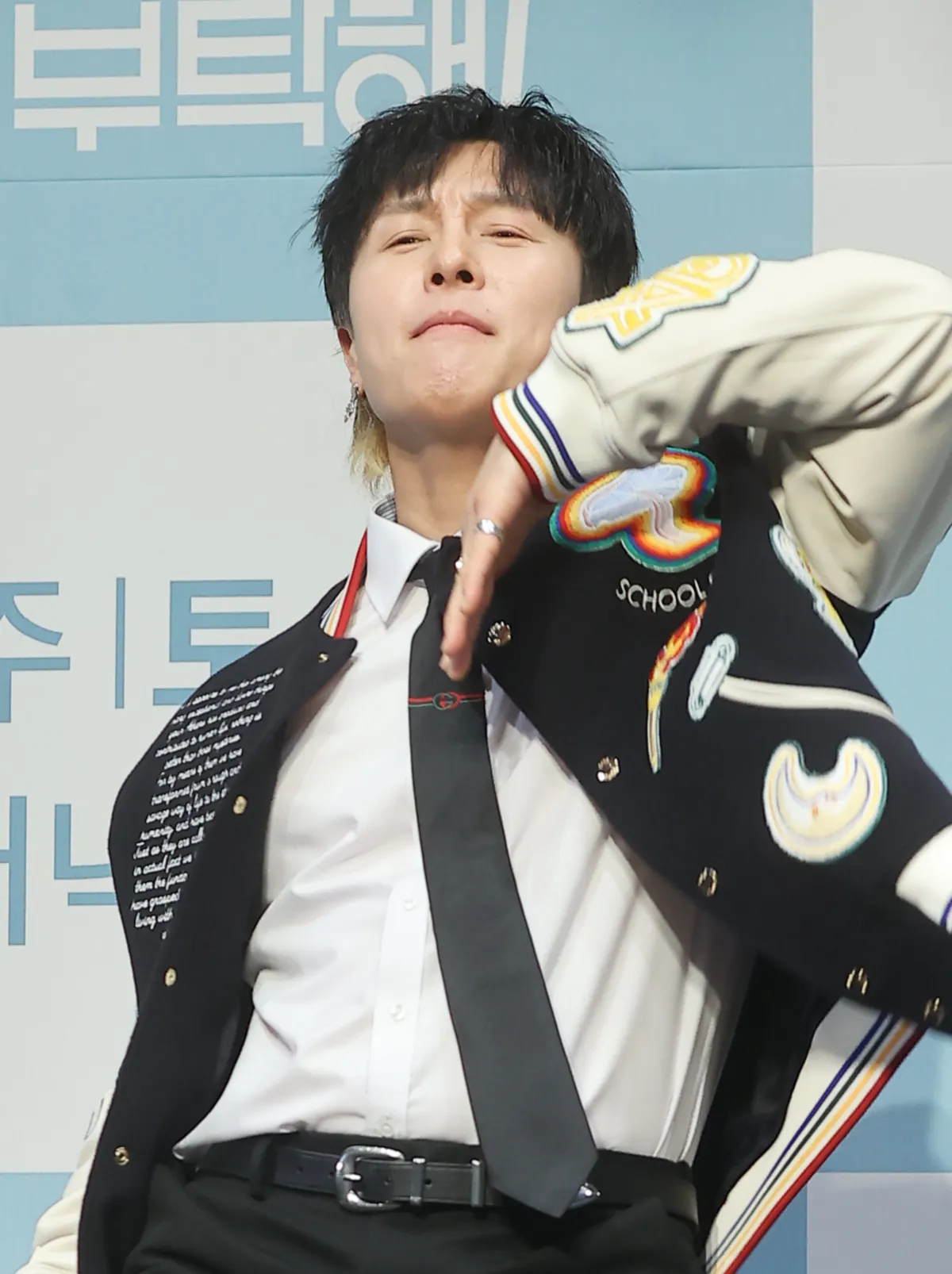 <b>김동완</b>, ‘<b>예능</b> 은퇴’ 선언 갑론을박…유재석 “일이 싹 끊겨야” 재조...