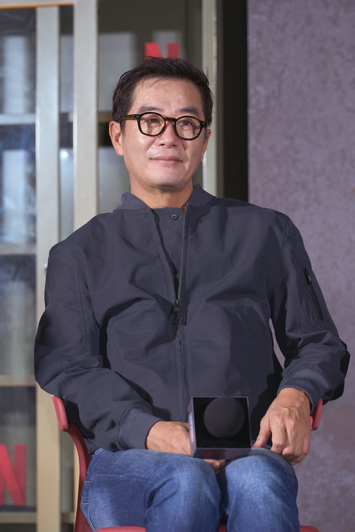 ‘<b>크라임씬 제로</b>’ 장진 감독 “27세 캐릭터 연기, 안유진에 MZ 화법 배...