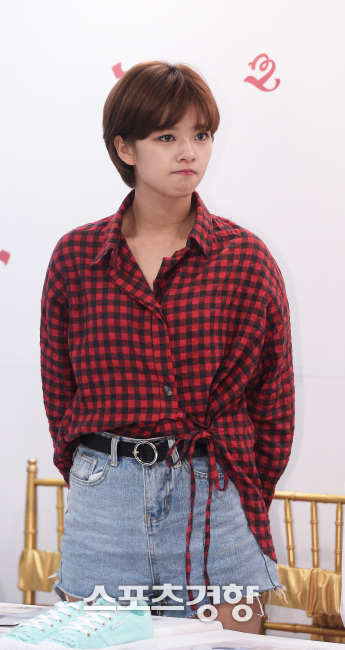 [전문] <b>트와이스 정연</b>, 필리핀 공연 불참 “<b>건강</b>상 이유”