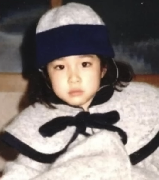 ‘<b>이병헌</b>’ <b>이민정</b>, 2살 딸 서이 얼굴 밝혔다…<b>손연재</b> “엄마랑 똑같...