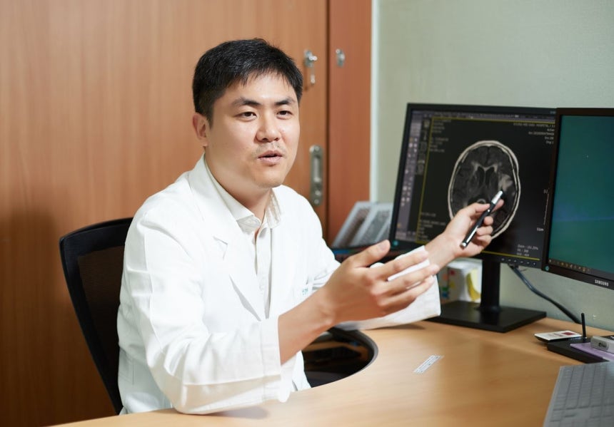 경희대병원 신경과 이진산 교수