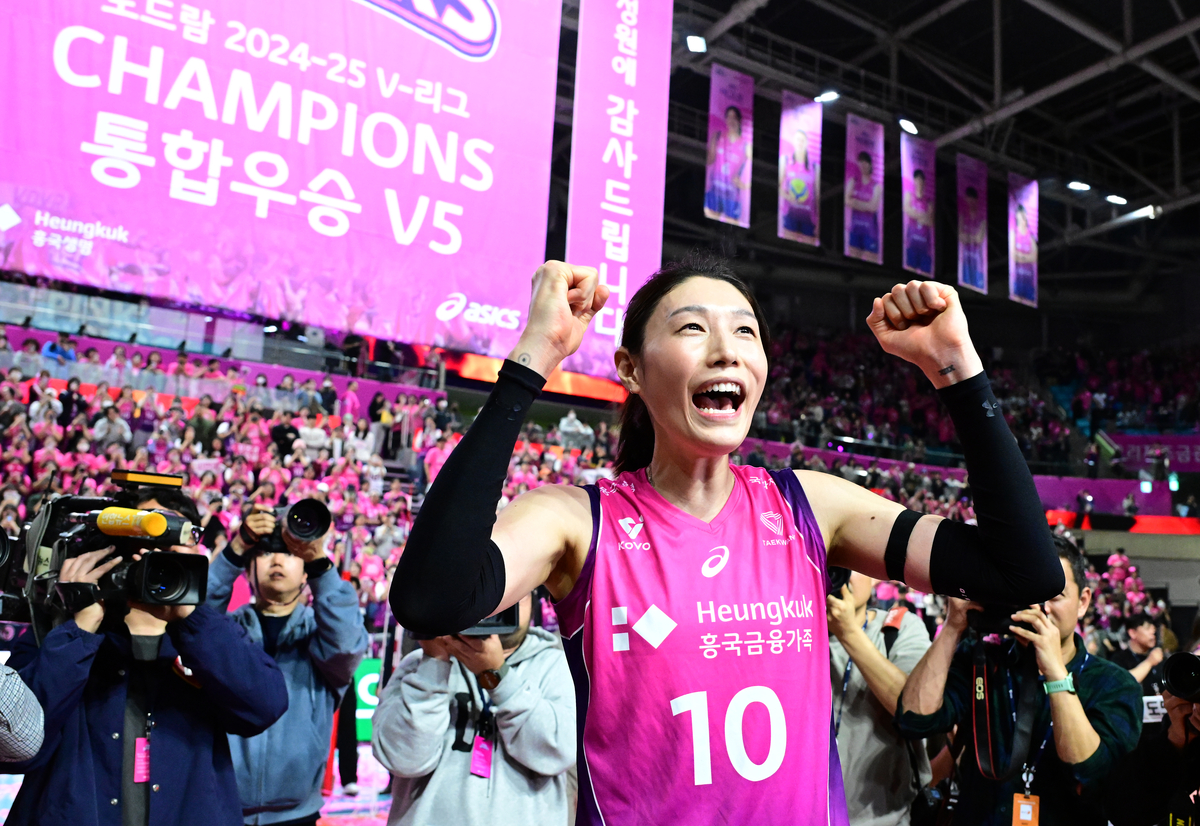 <b>흥국생명</b>, 홈개막전 열리는 18일 ‘배구 여제’ <b>김연경 은퇴식</b> 연다