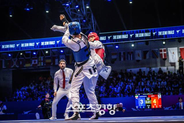 <b>장준</b>, 세계<b>태권도</b>선수권대회 63급 <b>동메달</b>…김향기는 8강 탈락