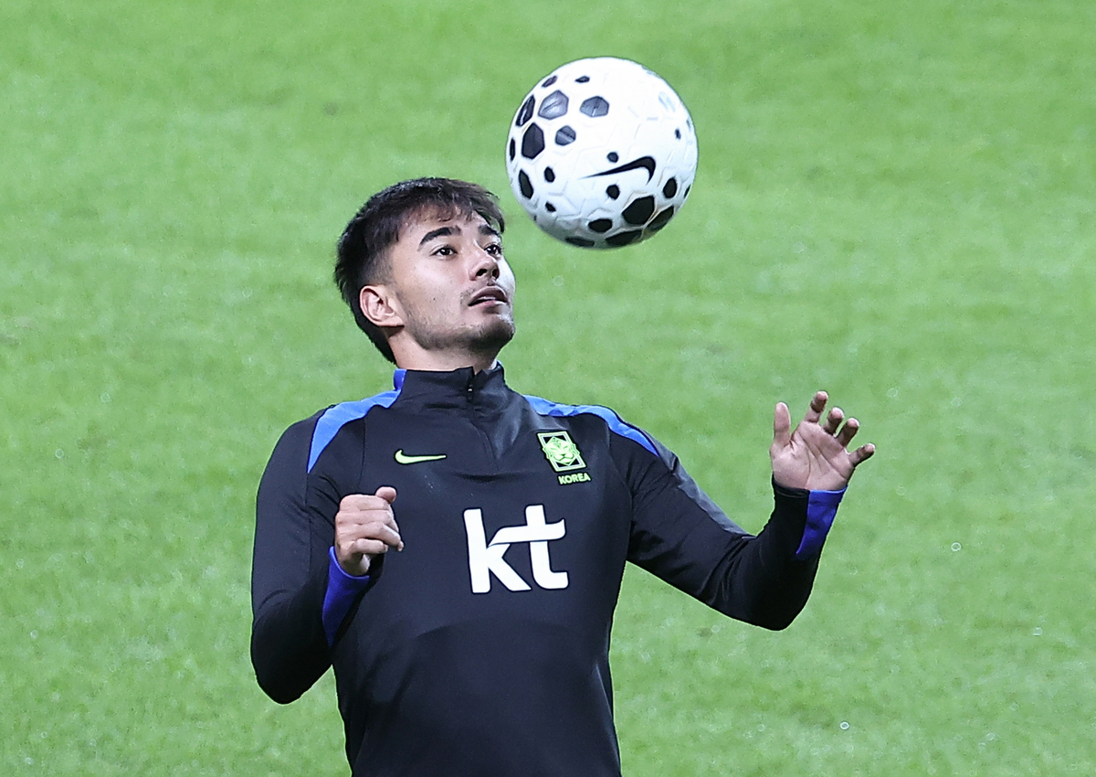 ‘19분 <b>퇴장</b>’ 옌스 <b>카스트로프</b>, 김민재 맞대결 조기 종료
