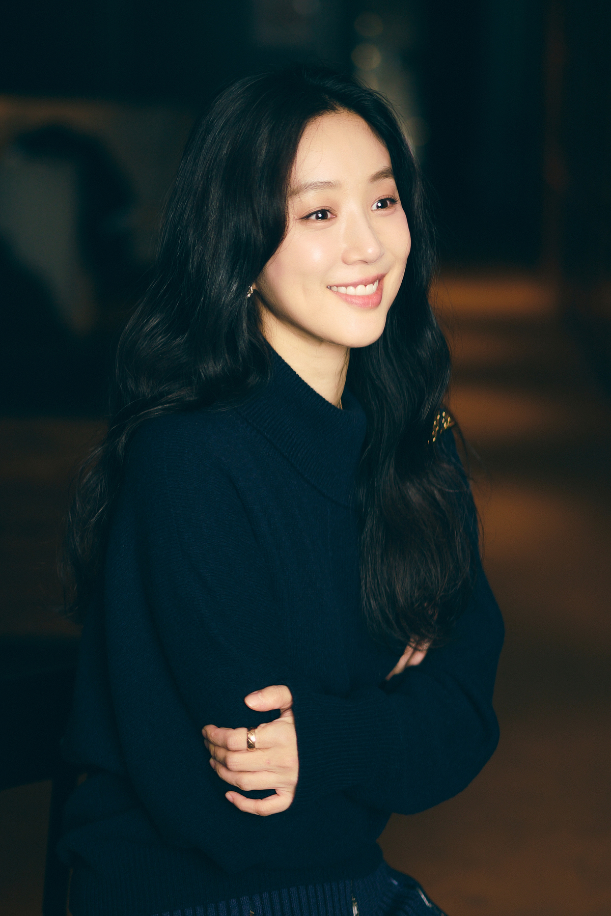 <b>정려원</b>, ‘<b>하얀 차</b>’ 시사 도중 웃음 빵…“NG 생각 나서 그만”[인터뷰...
