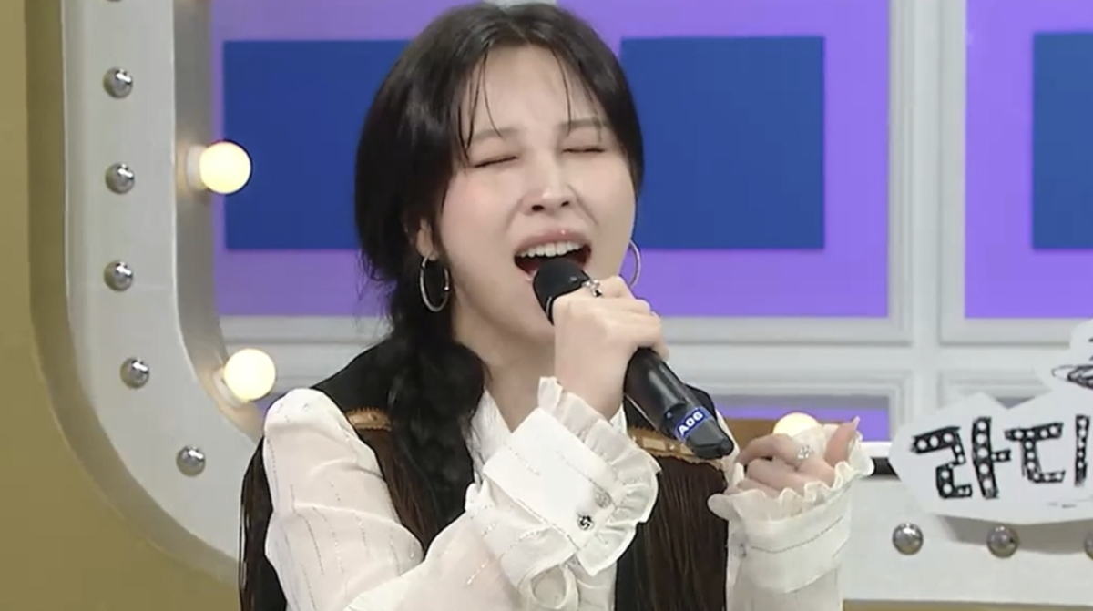 <b>권진아</b>, 10년 만의 새출발…“소속사 안테나, <b>JYP</b>가 <b>인수</b>하길” (라스)