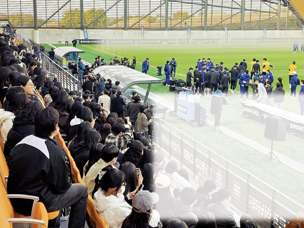 천안 <b>축구</b>종합센터 첫 오픈트레이닝, 350명이 신청했는데 30명이 ‘노쇼...
