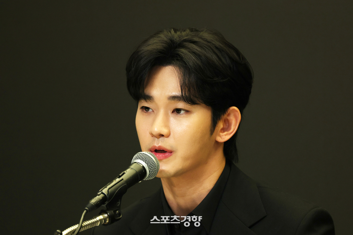 ‘<b>김수현</b> 모델 해지’ 화장품 A사 “5억→ 28억6천으로 손해배상 청구액...