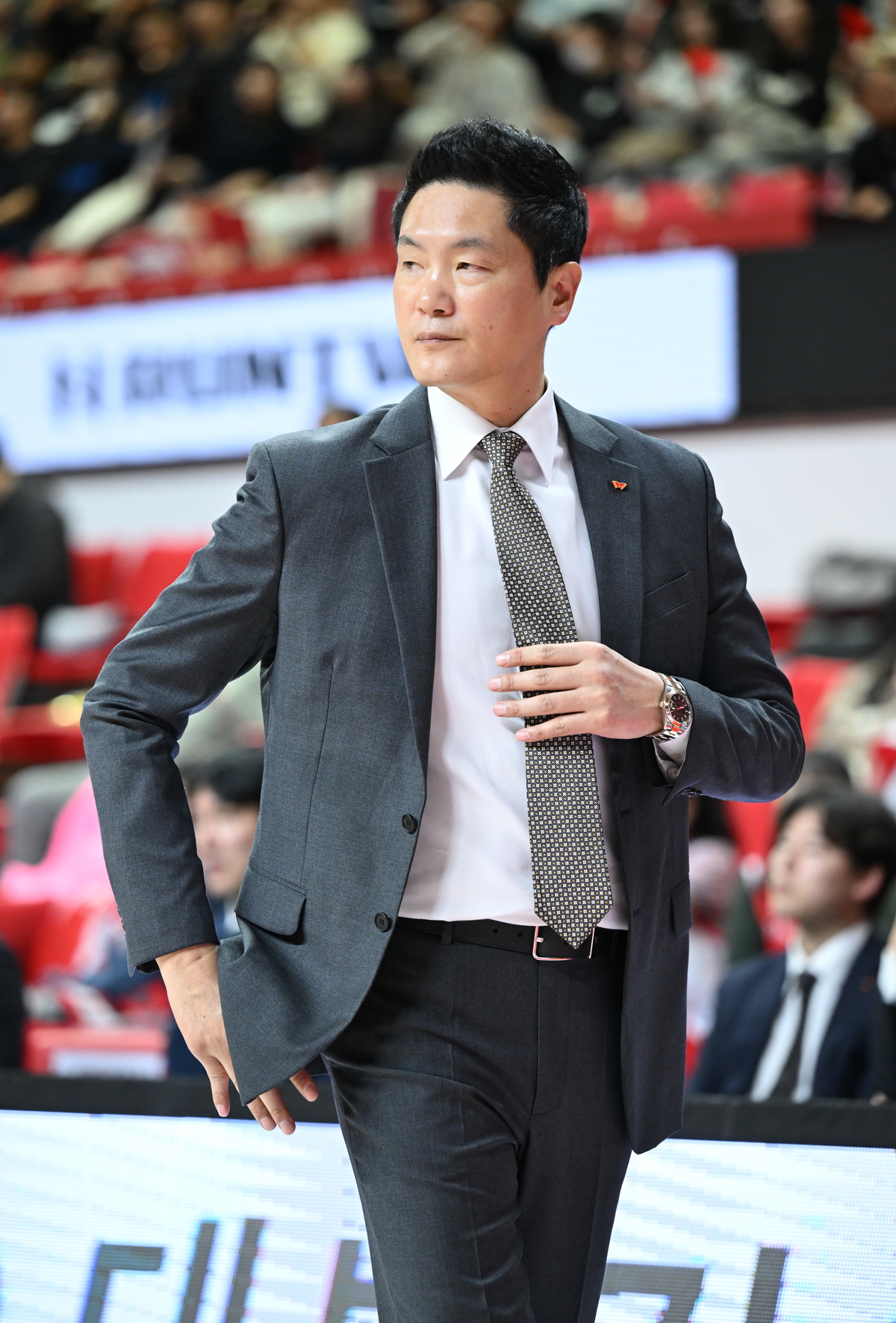 <b>농구 대표팀 부상</b> 악재에 전략 전면 수정…전희철 “중국전 초기 플랜 ...
