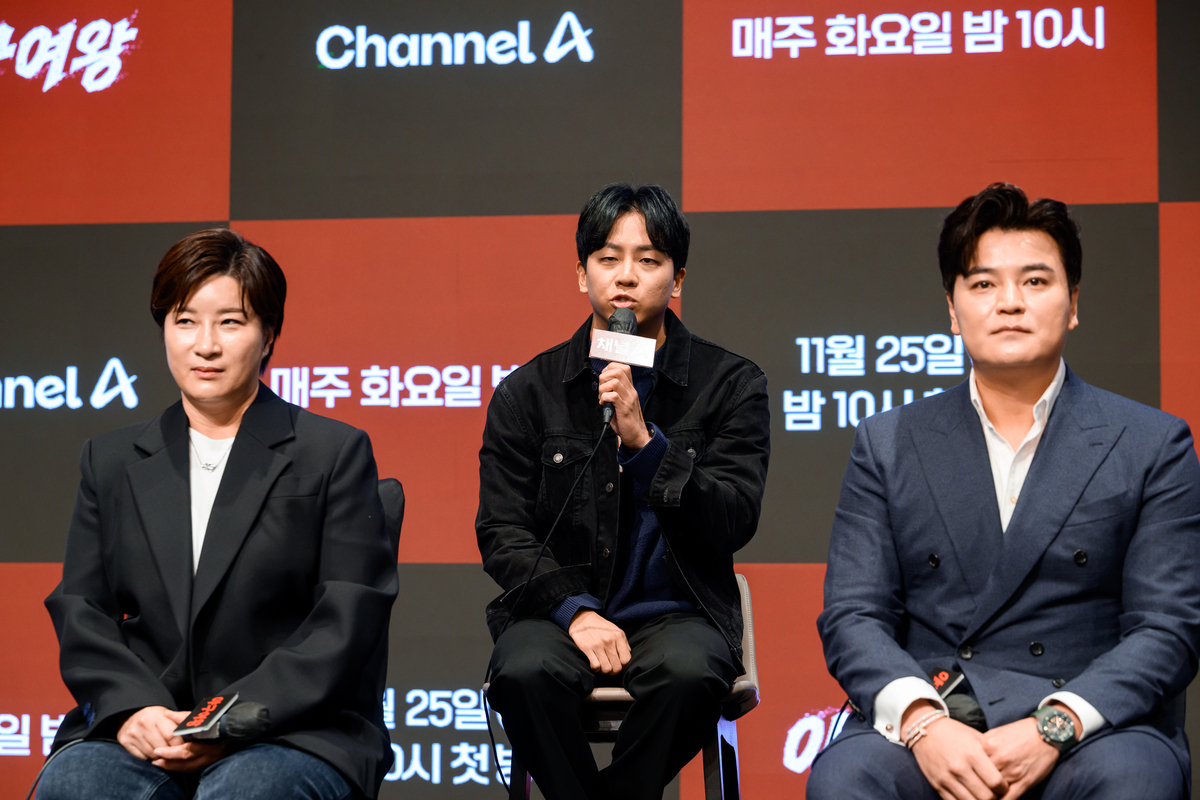 ‘<b>야구여왕</b>’ <b>여자야구</b> 직관데이를 연다면? 추신수 감독 “아마 경기장...