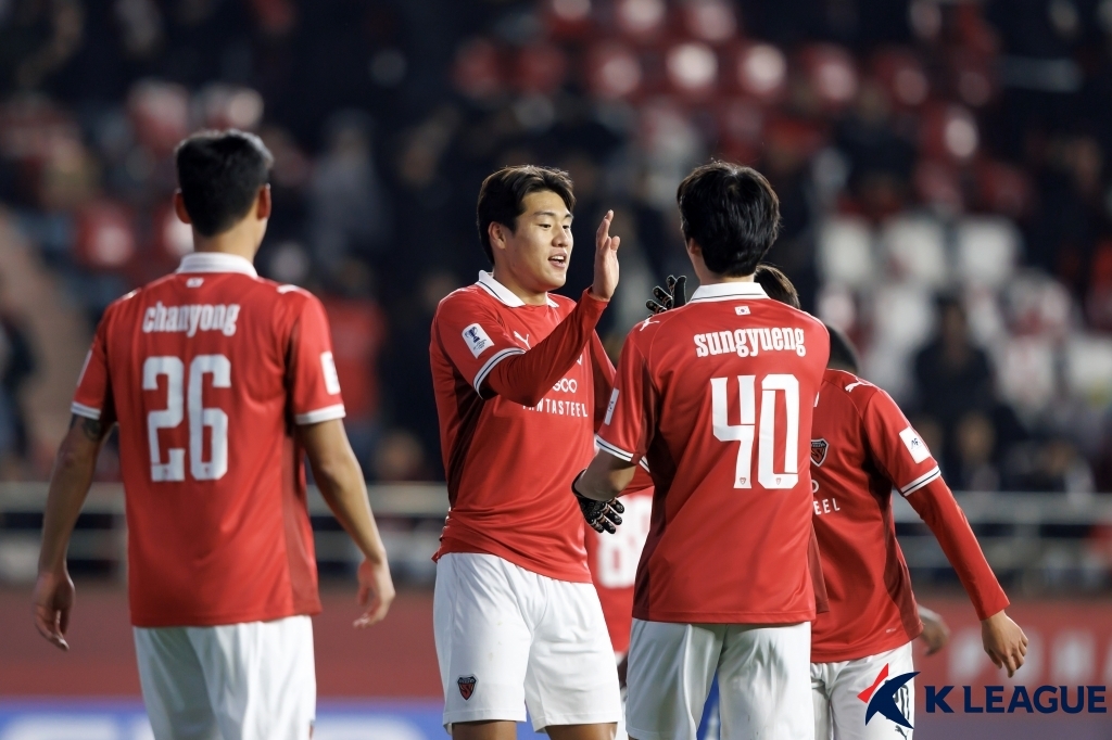 ‘<b>이호재 멀티골</b>’ 포항, 빠툼 2-0으로 꺾고 ACL2 16강행