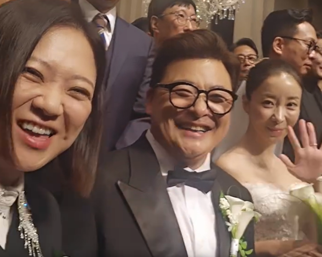 김숙, ‘전남편’ <b>윤정수 결혼</b>식 사회 ‘의리’…“너무너무 <b>축하</b>해”...
