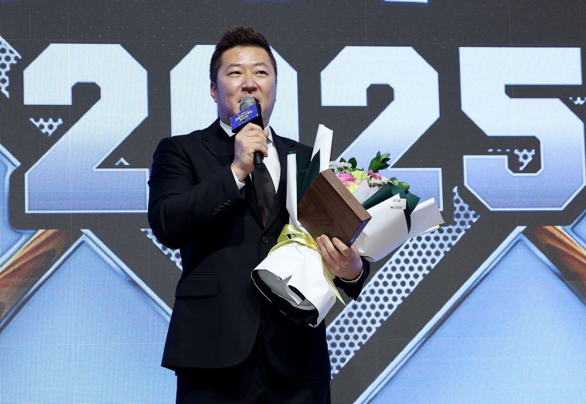 <b>최형우</b>가 말했다 “행선지? 곧 아실 것 같다”