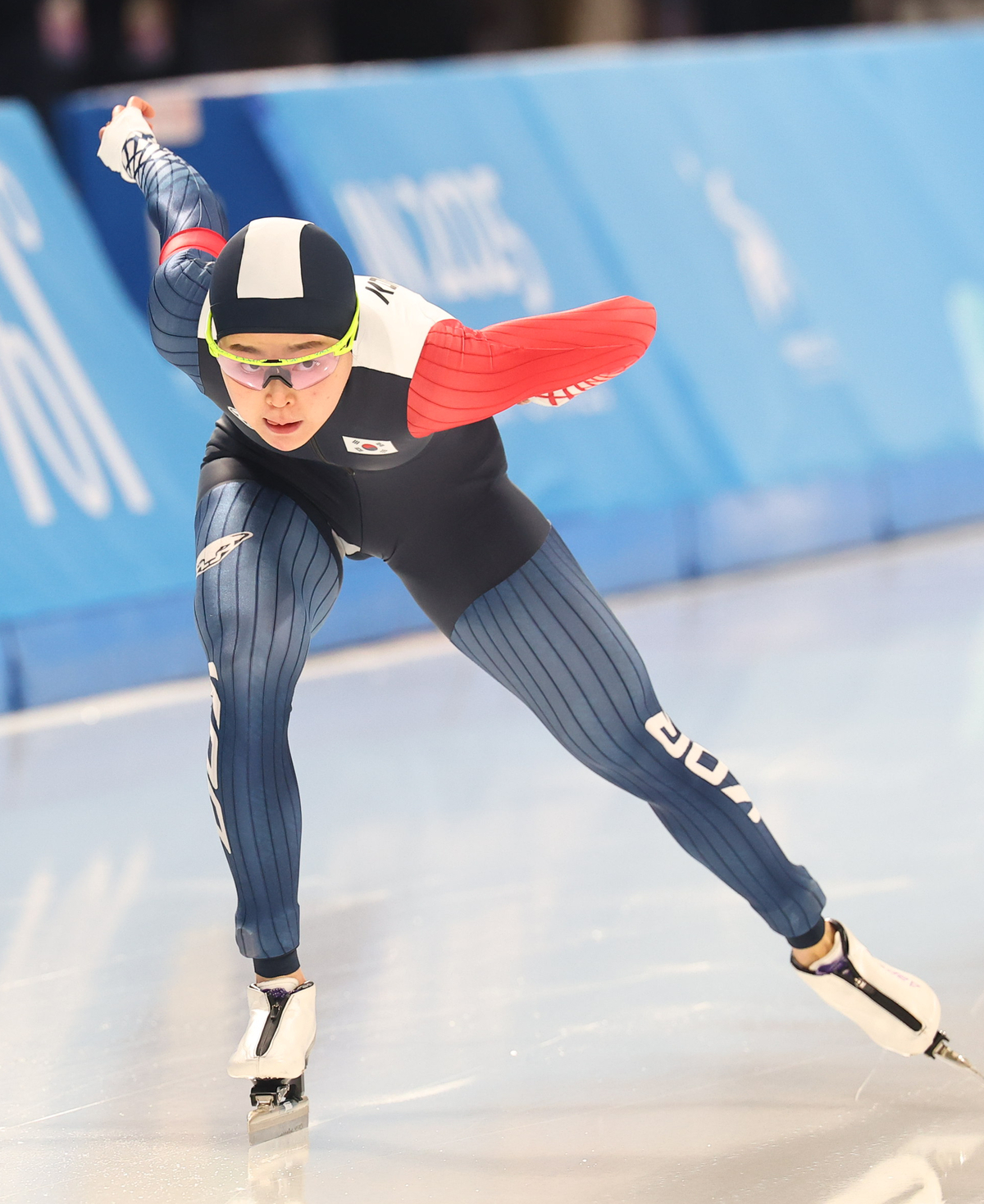 <b>빙속</b> ‘간판’ <b>김민선</b>, <b>월드컵</b> 4차 대회 500ｍ 6위…팸케 콕 우승