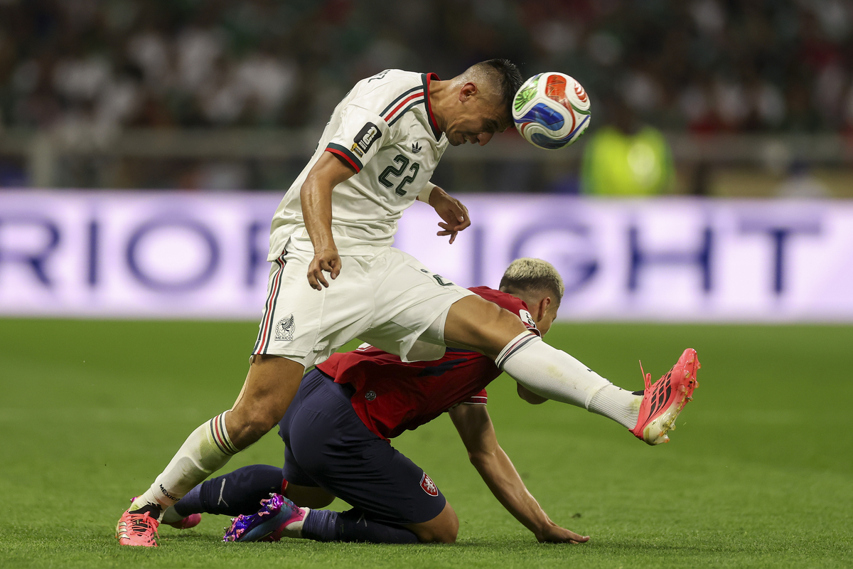 [속보] <b>멕시코</b> vs <b>체코</b> 안 터졌다…전반 0-0 종료