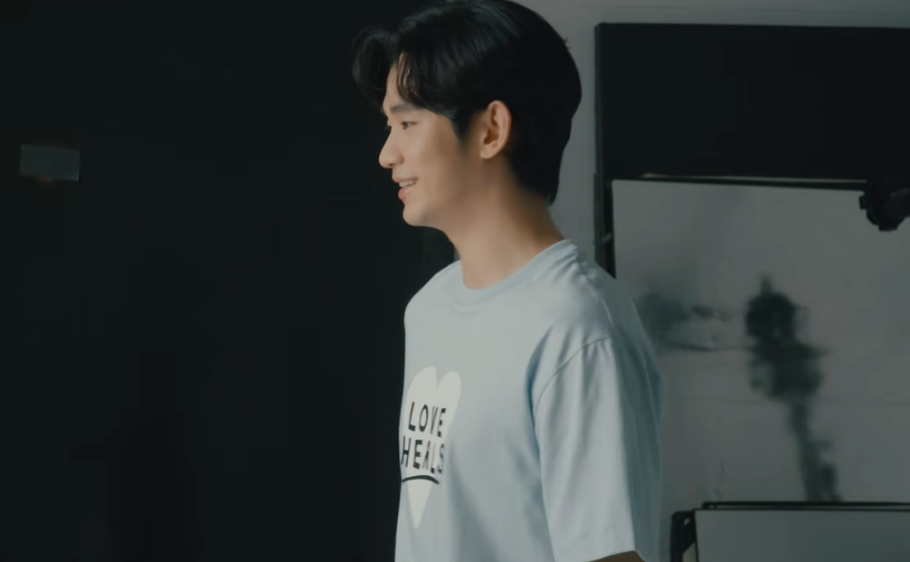 김수현, 오늘 광고 촬영하며 활동 재개…1년 4개월 만의 기지개
